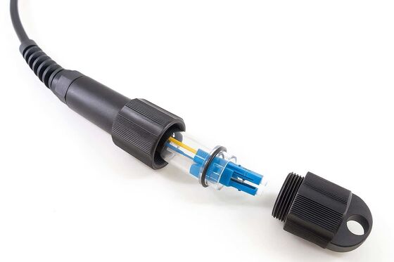 Ip68 FTTA PDLC से PDLC UPC APC 7.0mm आउटडोर आर्मर्ड वाटरप्रूफ फाइबर जम्पर पैच कॉर्ड
